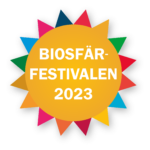 En sol i globala hållbarhetsmålens färger där det i mitten står Biosfärfestivalen 2023