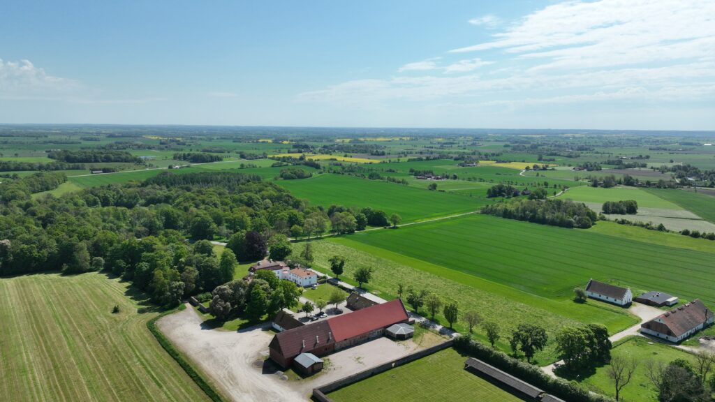 Flygbild från Bjärsjölagård